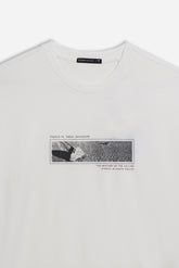 T-SHIRT GIROCOLLO STAMPATA MANICA LUNGA PANNA